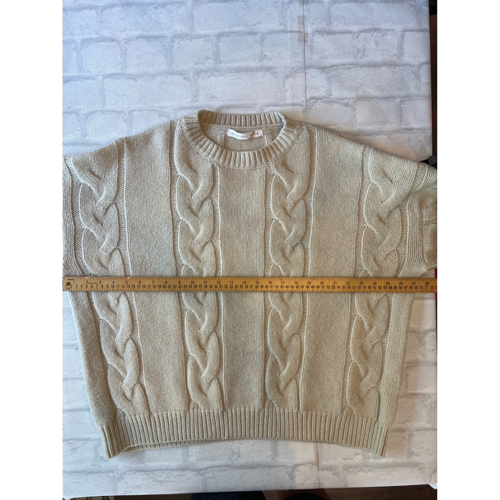 Altar'd State Womens Cable Knit Sweater Oatmeal minimalist Oversized Cozy Small - Picture 5 of 7